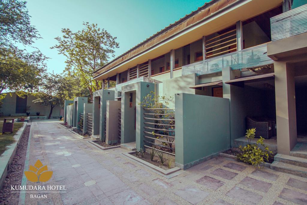 Kumudara Hotel Bagan Bagian luar foto